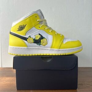 Air Jordan 1 Mid Yellow Floral Size 7Y/W8.5